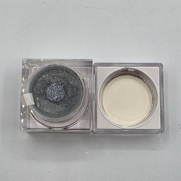 LIT Cosmetics Smolder + Silver Metals Glitter Eyeshadow - Picture 4 of 4